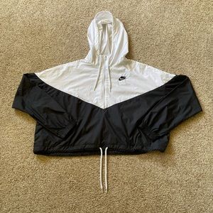 Nike Crop Windbreaker Black and White 3/4 Zip